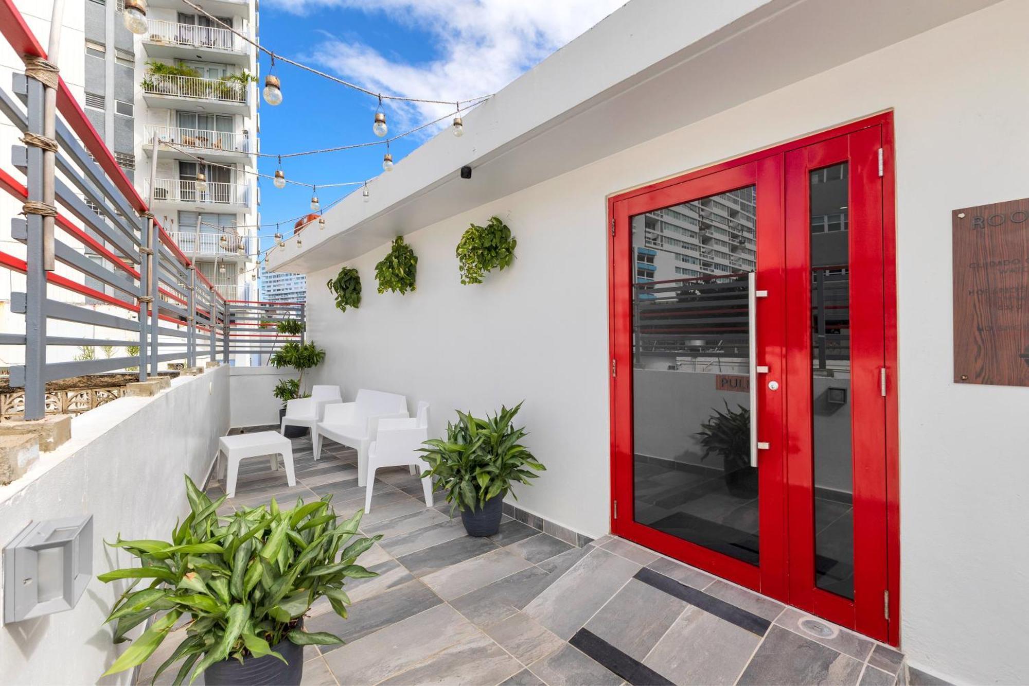 Red Door Inn Сан Хуан Екстериор снимка